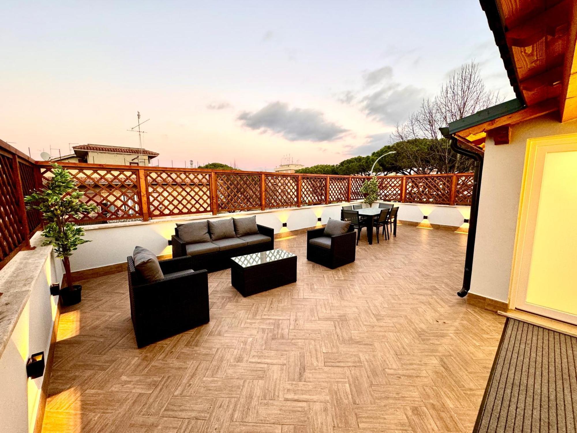 Luxury Apartment Togliatti โรม ภายนอก รูปภาพ